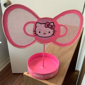 Hello Kitty earrings holder